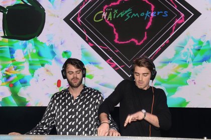 The Chainsmokers - NRJ DJ AWARDS 2016 - La Cérémonie