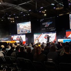 L'ESL Arena a également eu droit à du public motivé, pour regarder des affrontements disputés, notamment sur Counter Strike.