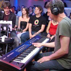 Jeudi 6 juin avec Indochine et Dj D-Bass