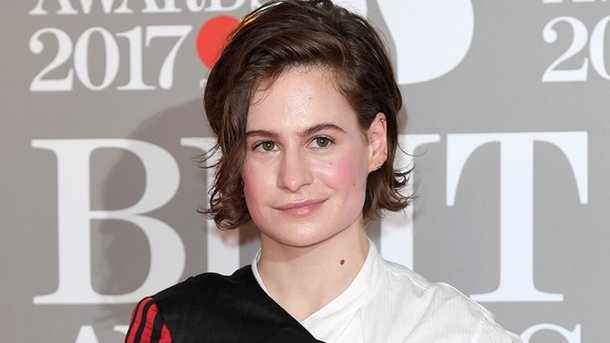 Christine and The Queens : le clip de « Damn, dis-moi » arrive !