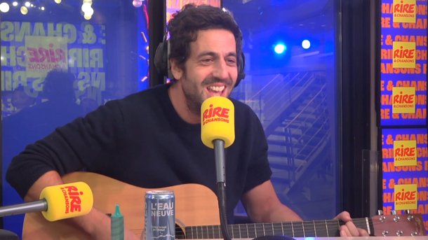 Max Boublil improvise à la guitare une chanson de fin d'émission - L'Afterwork du Rire
