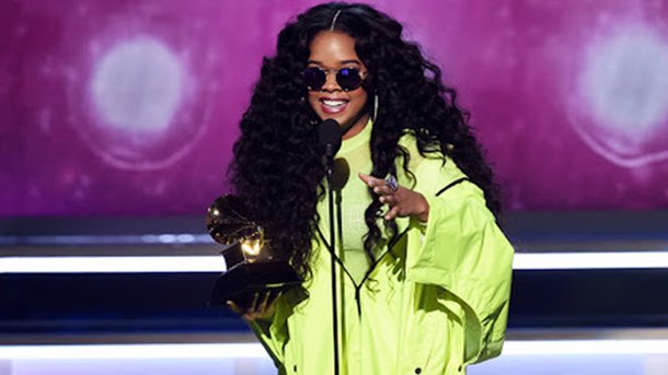 Qui est H.E.R., l’artiste qu’Adele adore?