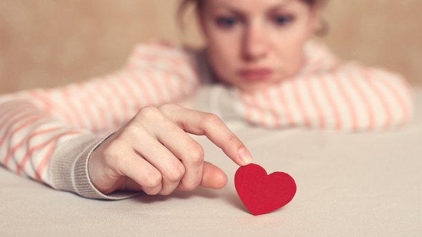 Les infos du Réveil Chérie : 31% des célibataires seraient prêts à faire quelque chose en vue d’éventuels re-confinements à l’avenir ! Mais quoi ?