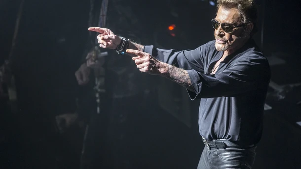 Johnny Hallyday : son album posthume «Mon Pays c’est l’amour» bat des records !