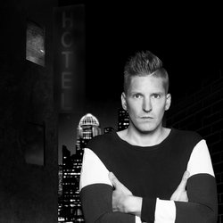 Nils Van Zandt