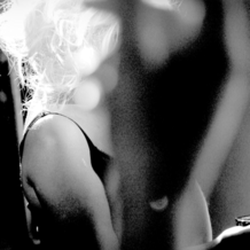 Christina Aguilera: séance photo pour mon nouveau parfum aujourd'hui. J'ai hâte que vous la voyez...XoXtina 