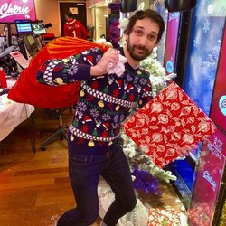 Dimitri prend la pause avec ses cadeaux