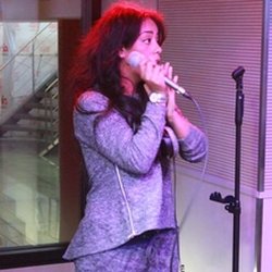 Vendredi 21 février avec Amel Bent