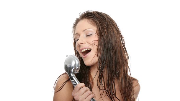 Les infos du Réveil Chérie : Chanter sous la douche est bon pour la santé !