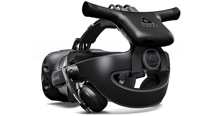 L'accessoire HTC Vive Wireless, posé sur le casque HTC Vive.