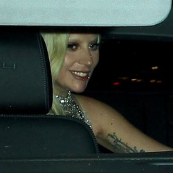 Lady Gaga et Taylor Kinney sortent au restaurant à Hollywood