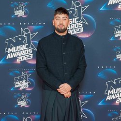Vacra - TAPIS ROUGE - NRJ MUSIC AWARDS 2023