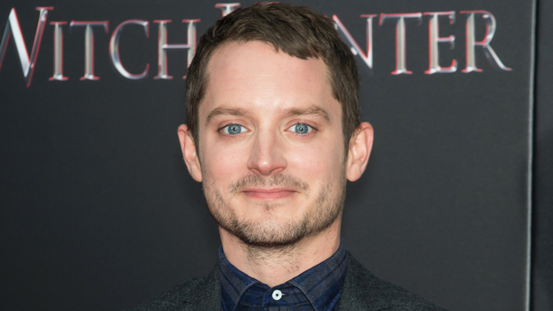 Elijah Wood méconnaissable et effrayant dans  « The Toxic Avenger »