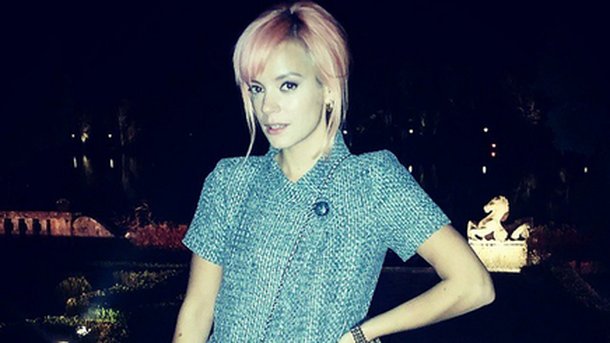 Lily Allen : classe en Chanel