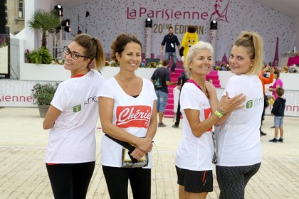 La team Fitnext/Chérie FM lors de la Parisienne