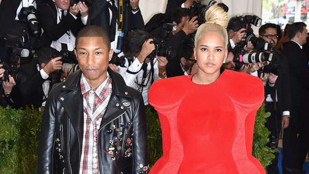 Pharrell Williams et sa femme font le buzz au Met Gala!