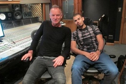 Sting : Attention Sting et @djafrojack en studio. Restez branché...!