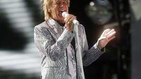 Écoutez le nouveau single de Rod Stewart, «Look In Her Eyes»