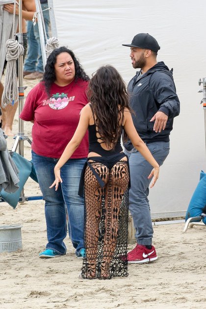 Lauren Jauregui et Ally Brooke des Fifth Harmony à Malibu sur le tournage du clip de "All In My Head"