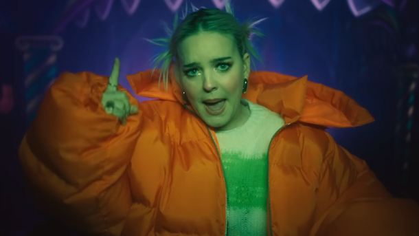 Anne-Marie - SAD B!TCH