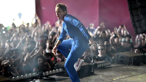 Jain: pourquoi a-t-elle annulé ses concerts de 2020?