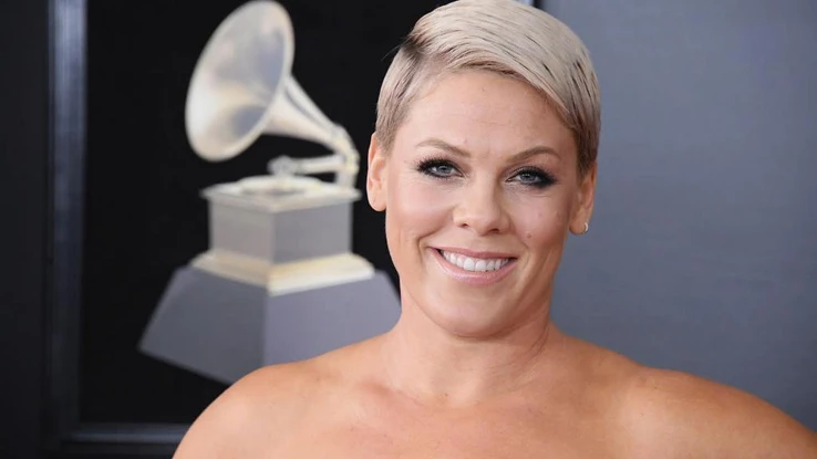 Pink : que signifient ses tatouages ?