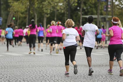 La team Fitnext/Chérie FM lors de la Parisienne