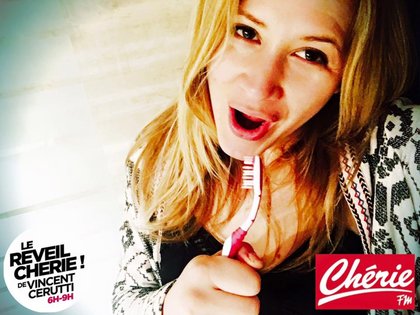 Stéphanie adore chanter !
