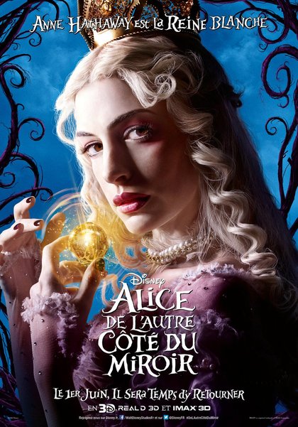 Anne Hathaway est La Reine Blanche - Alice de l'autre côté du miroir