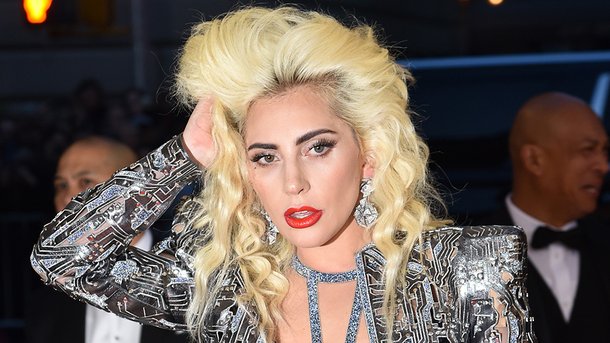 Lady Gaga très émue par la fin de tournage du film «Gucci»