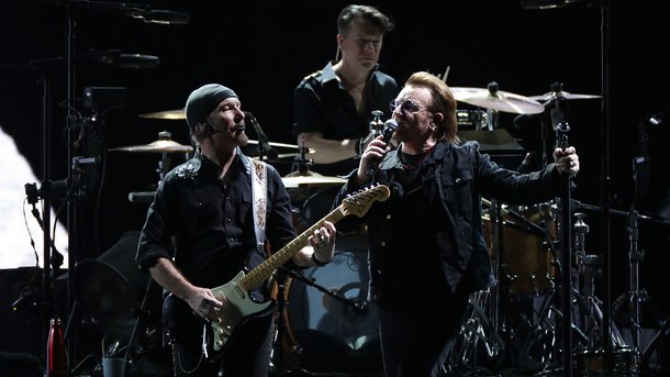 U2 dévoile une nouvelle version acoustique de "Sunday Bloody Sunday"