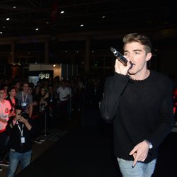The Chainsmokers - NRJ DJ AWARDS 2016 - La Cérémonie