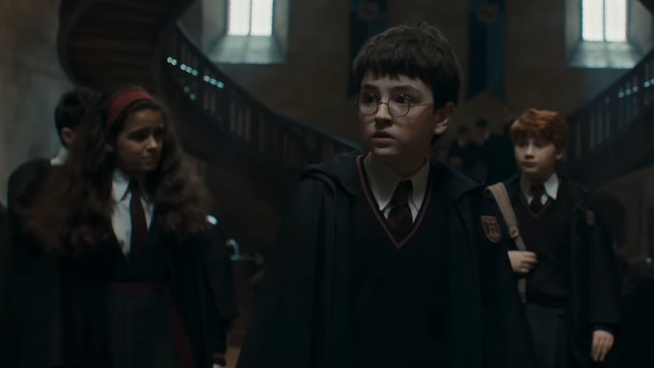 Dominic McLaughlin, Arabella Stanton et Alastair Stout dans le teaser officiel de la série "Harry Potter à l'école des sorciers" / HBO / Capture d'écran