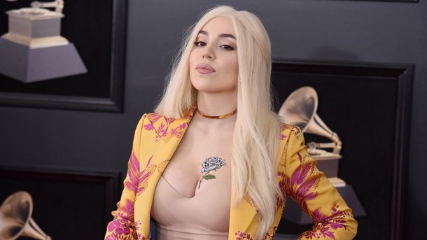 Ava Max: sa course jusqu'aux sommets avec «Sweet By Psycho»