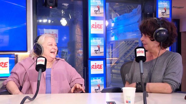 L’interview de Josiane Balasko et Isabelle Mergault, à propos du film “Des mains en or”