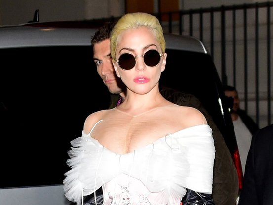 Lady Gaga chez Cauet sur NRJ !