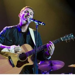 Cris Cab @ NRJ Music Tour de Paris
