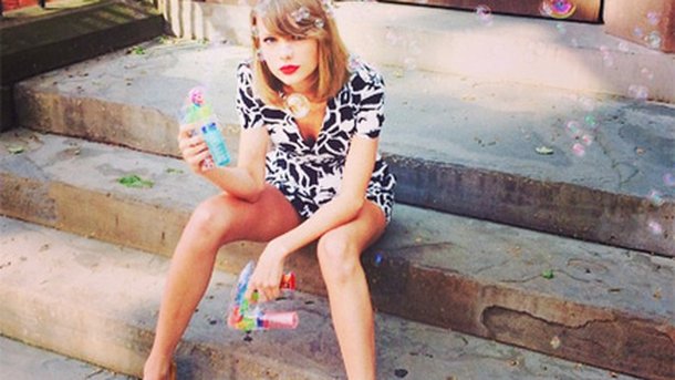 Taylor Swift : découvrez son nouveau hit "Style"!