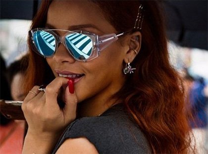 Rihanna Japon