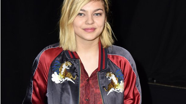 Louane : découvrez la première image de la chanteuse dans son nouveau film!