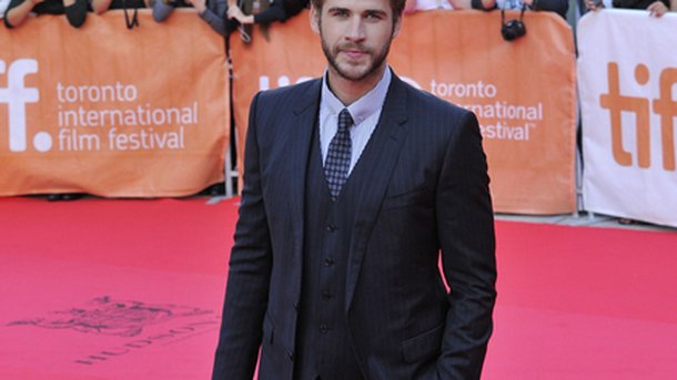 Liam Hemsworth : épuisé par les fans !