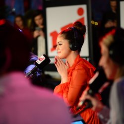 Selena Gomez à Paris chez Cauet