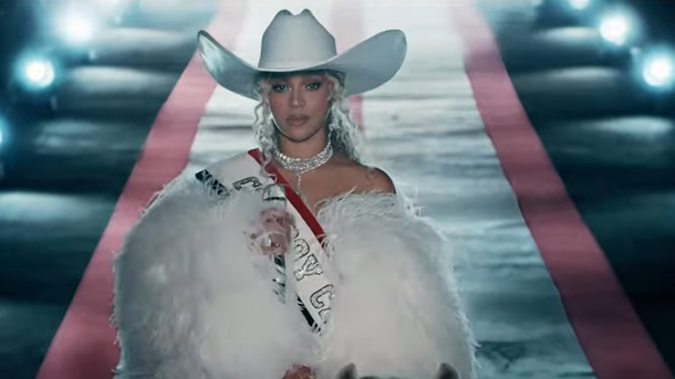 Beyoncé signe un retour fracassant sur scène avec sa fille à Houston