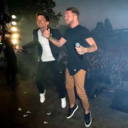 Keen'V et Guillaume - NRJ Music Tour Toulouse 2016