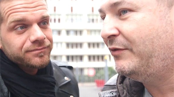 Keen’V : il débarque par surprise chez une fan avec Cauet!