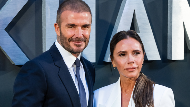 David et Victoria Beckham ressortent leur improbable tenue de mariage
