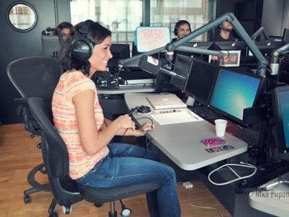 Jenifer chez Manu dans le 6/9 sur NRJ
