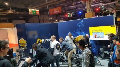 Oui, on peut également pédaler à Paris Games Week 2018, littéralement, sur le stand Kinomap !
