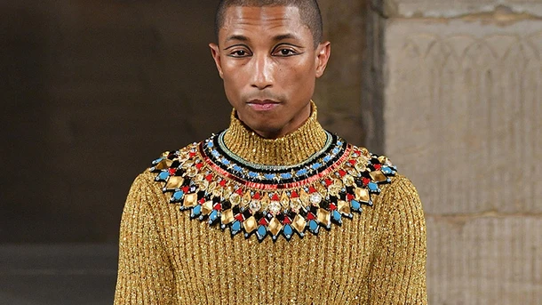 Pharrell Williams défile pour Chanel