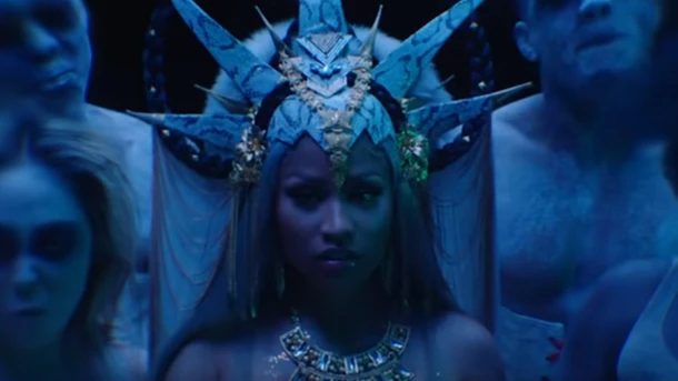 Nicki Minaj - Hard White
